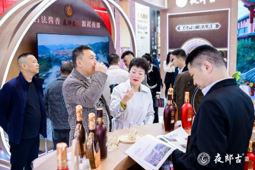 夜郎古春糖“一城四展”：解码酱酒逆势增长的“一核四维”密码
